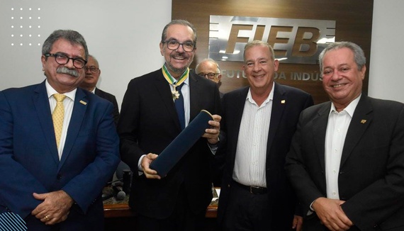 ROBERTO MUNIZ, DIRETOR DA GS INIMA BRASIL, É HOMENAGEADO COM A ORDEM DO MÉRITO INDUSTRIAL